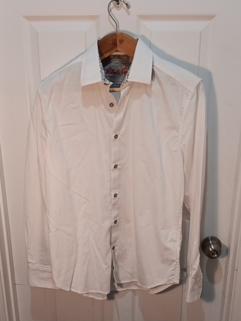 Robert Graham White Long-Sleeve Dress Shirt with Subtle Inner Trim